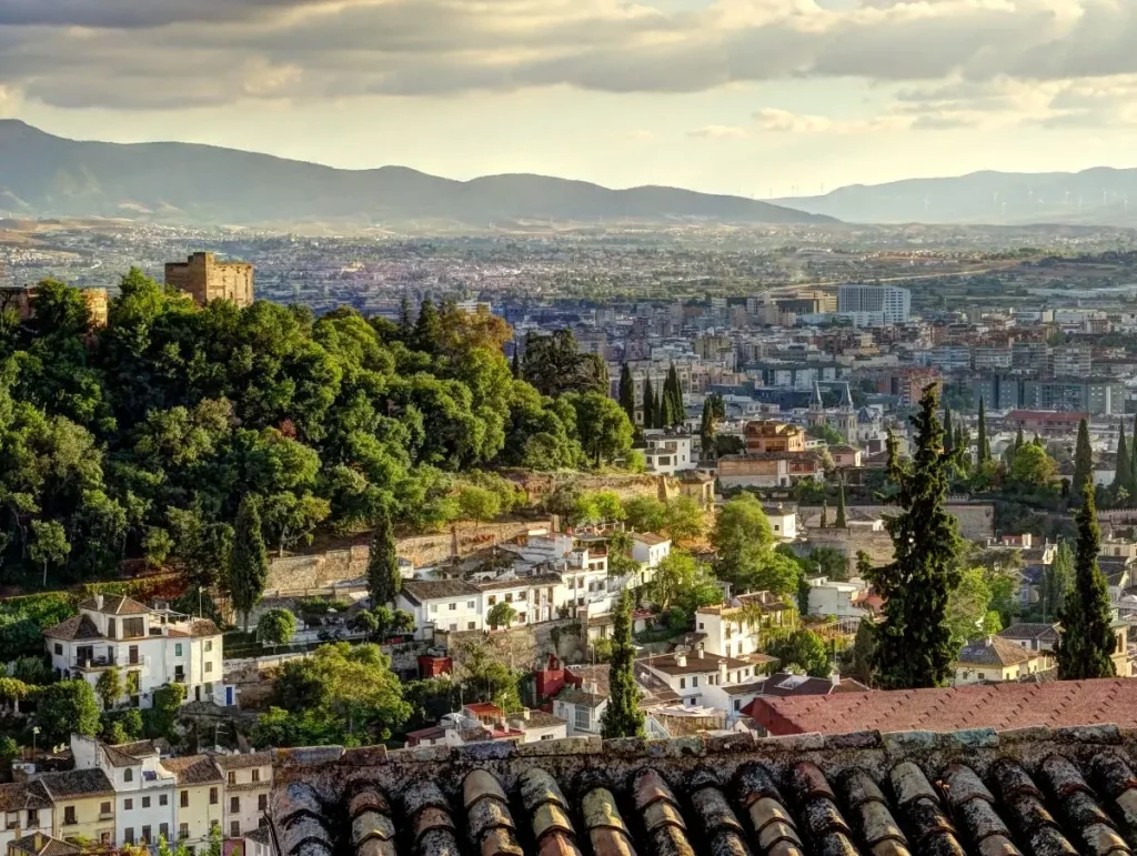 panoramica de lugares emblematicos de granada