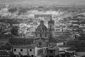Lee más sobre el artículo Qué ver en el Sacromonte de Granada: guía clara y práctica para tu visita